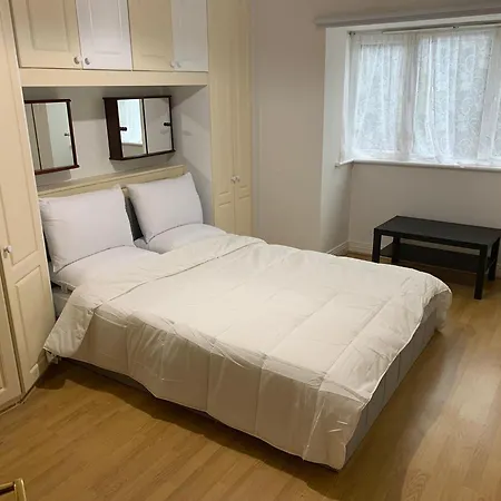 In - Ensuite With King Bed Guest house *