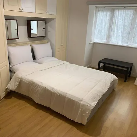 In - Ensuite With King Bed Penzion *